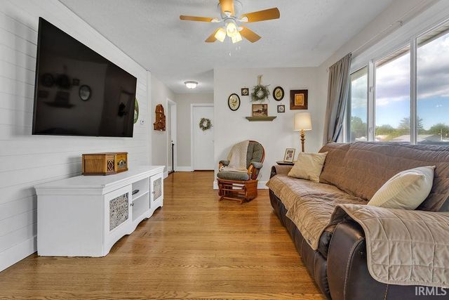 109 W Ritter Street, Ellettsville, IN 47429