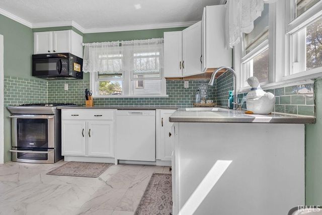 109 W Ritter Street, Ellettsville, IN 47429