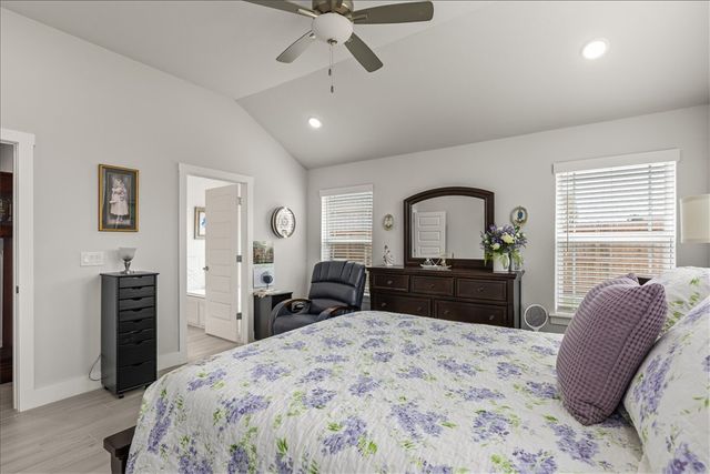 1025 Domingo Avenue, Lowell, AR 72745