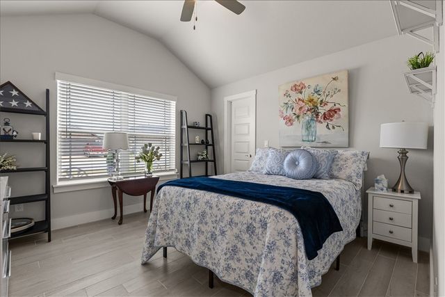 1025 Domingo Avenue, Lowell, AR 72745