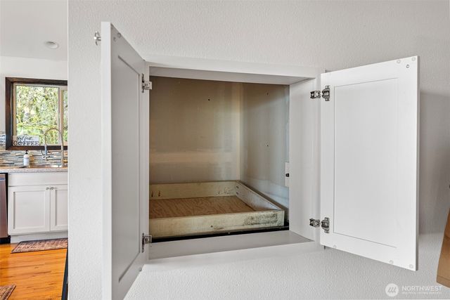 341 E Olympic Vista Drive, Union, WA 98592