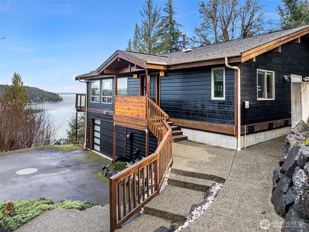 341 E Olympic Vista Drive, Union, WA 98592