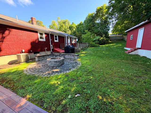 38 Frank St, Middleboro, MA 02346