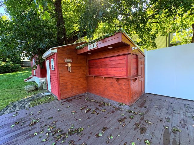 38 Frank St, Middleboro, MA 02346