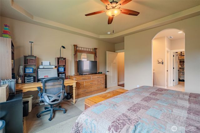 1822 S Dusky Drive, Ridgefield, WA 98642