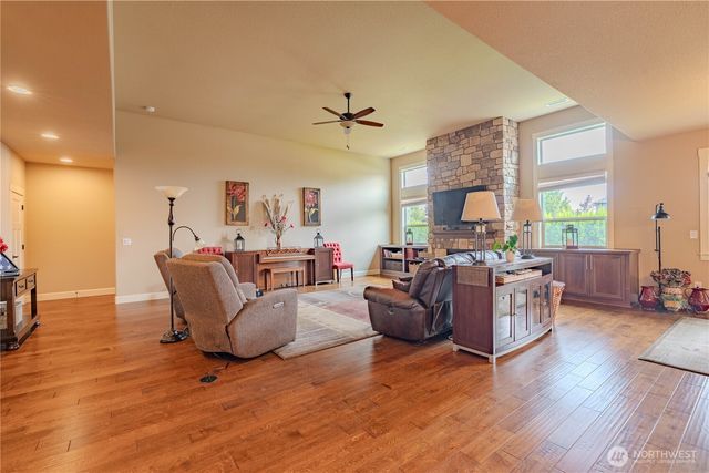 1822 S Dusky Drive, Ridgefield, WA 98642