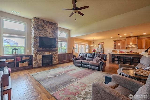 1822 S Dusky Drive, Ridgefield, WA 98642