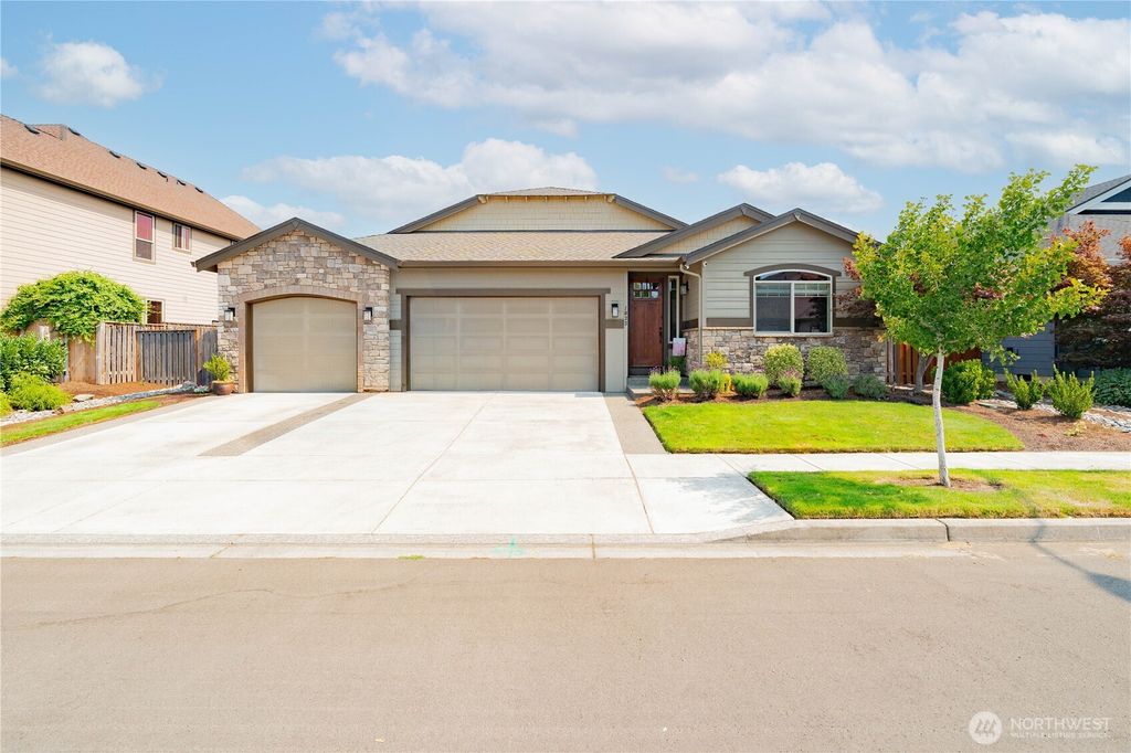 1822 S Dusky Drive, Ridgefield, WA 98642