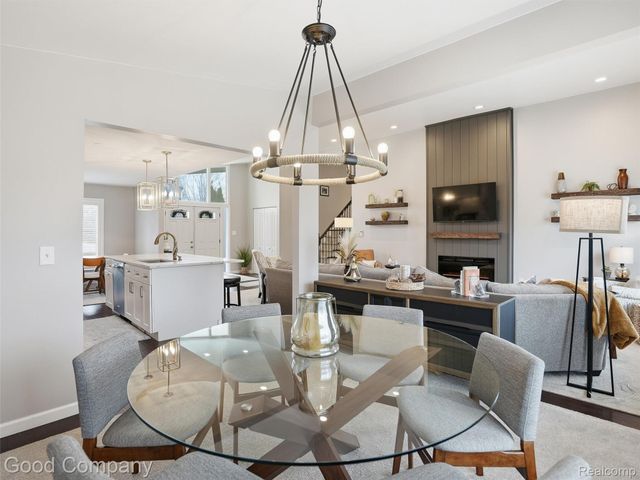 7371 Edinborough, West Bloomfield Charter Township, MI 48322