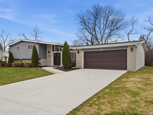 7371 Edinborough, West Bloomfield Charter Township, MI 48322