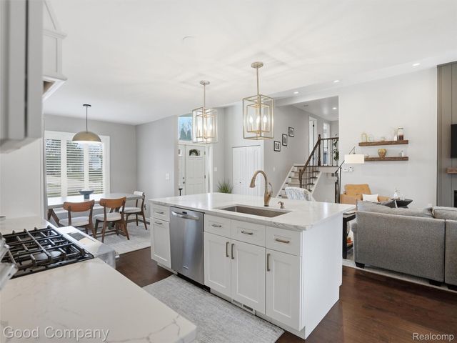 7371 Edinborough, West Bloomfield Charter Township, MI 48322