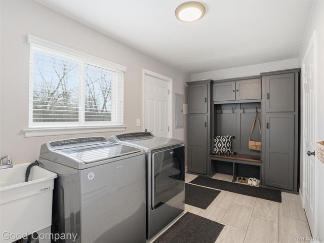 7371 Edinborough, West Bloomfield Charter Township, MI 48322