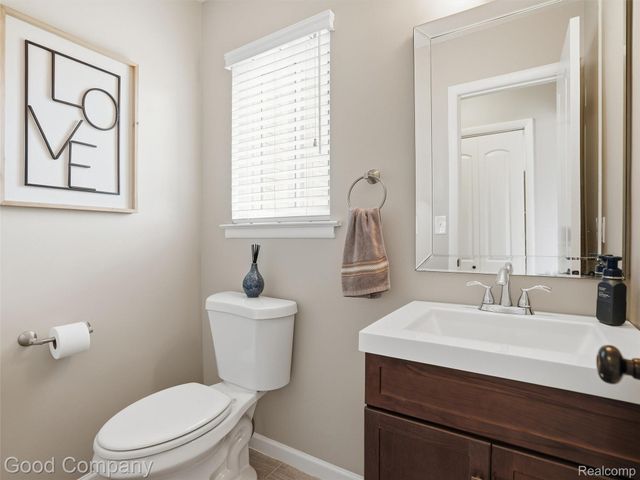 7371 Edinborough, West Bloomfield Charter Township, MI 48322