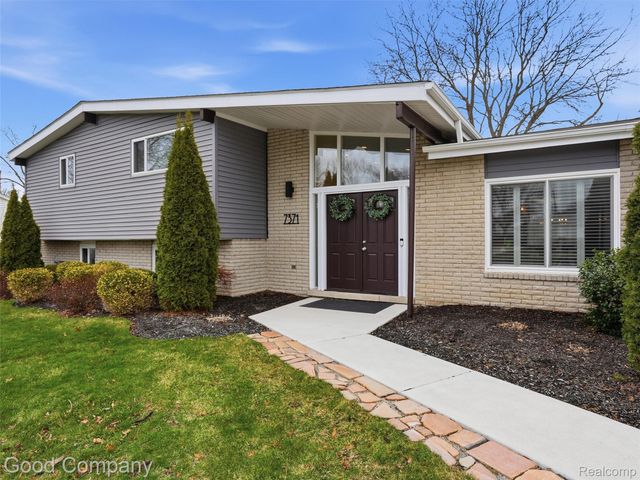 7371 Edinborough, West Bloomfield Charter Township, MI 48322