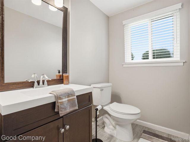 7371 Edinborough, West Bloomfield Charter Township, MI 48322