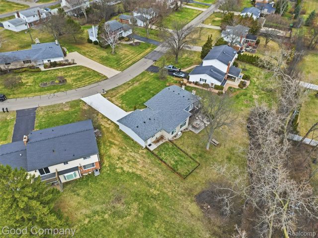 7371 Edinborough, West Bloomfield Charter Township, MI 48322