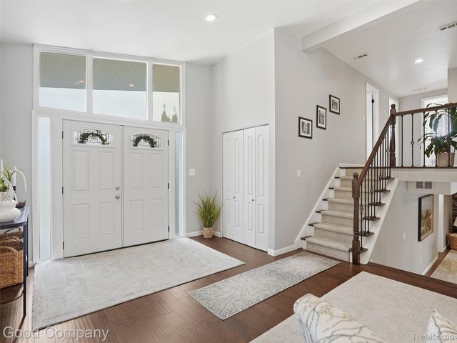 7371 Edinborough, West Bloomfield Charter Township, MI 48322