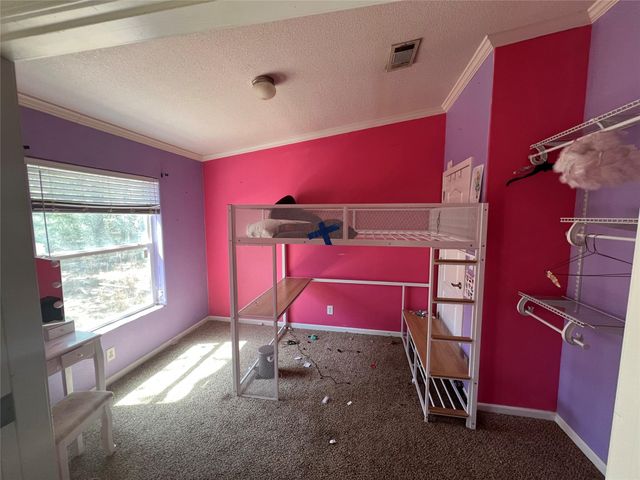 111 Road Runner LN, Bastrop, TX 78602