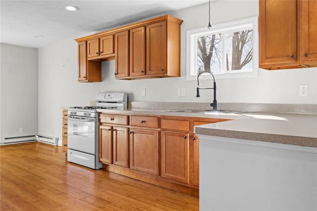 444 Pequot Avenue, Warwick, RI 02889