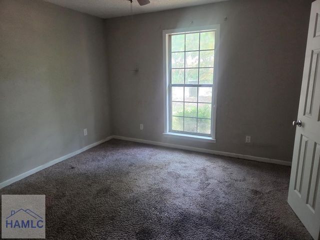 822 Lakeview Court, Hinesville, GA 31313