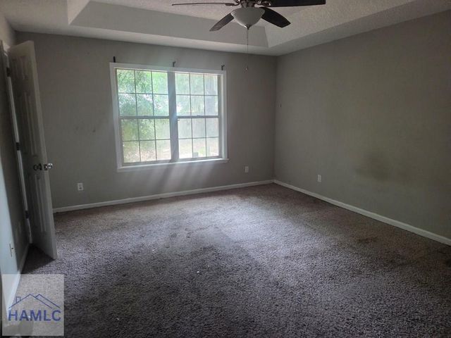 822 Lakeview Court, Hinesville, GA 31313