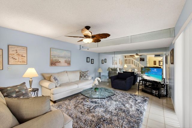 2686 NW 7th Court C, Delray Beach, FL 33445