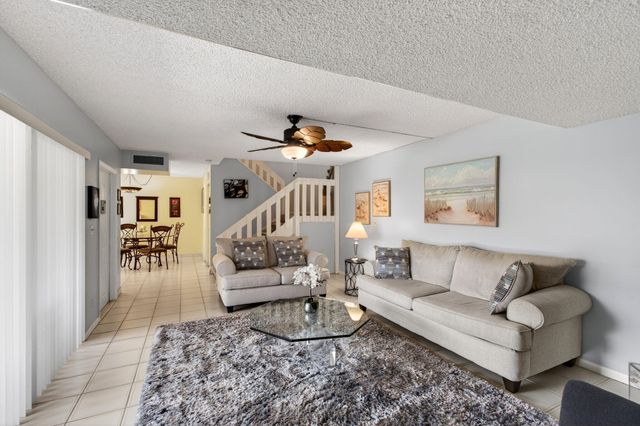 2686 NW 7th Court C, Delray Beach, FL 33445