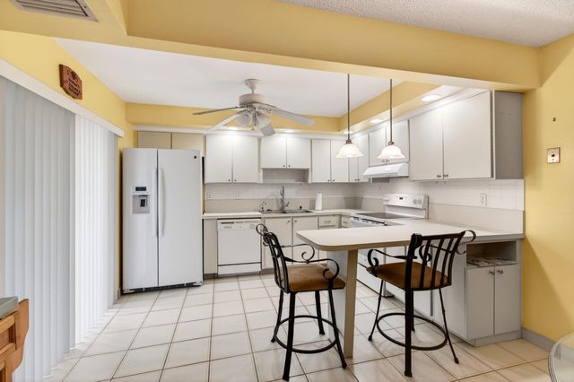 2686 NW 7th Court C, Delray Beach, FL 33445