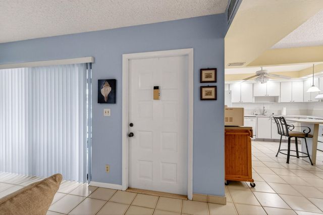 2686 NW 7th Court C, Delray Beach, FL 33445