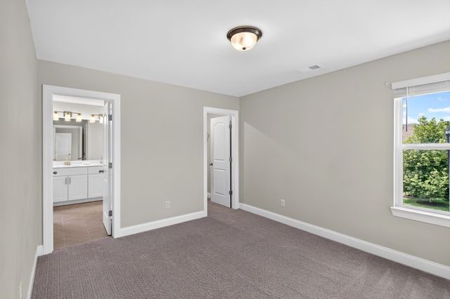 656 Taylor Bend Rd, Columbia, TN 38401