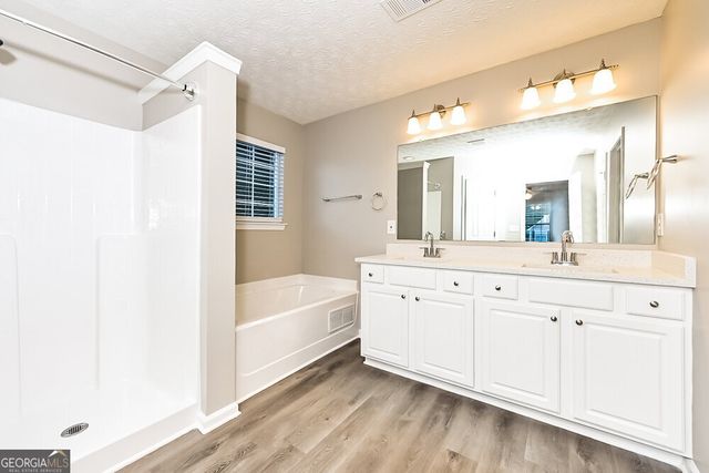 417 Concord Circle, Mcdonough, GA 30253