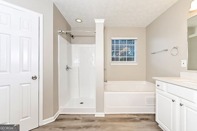 417 Concord Circle, Mcdonough, GA 30253