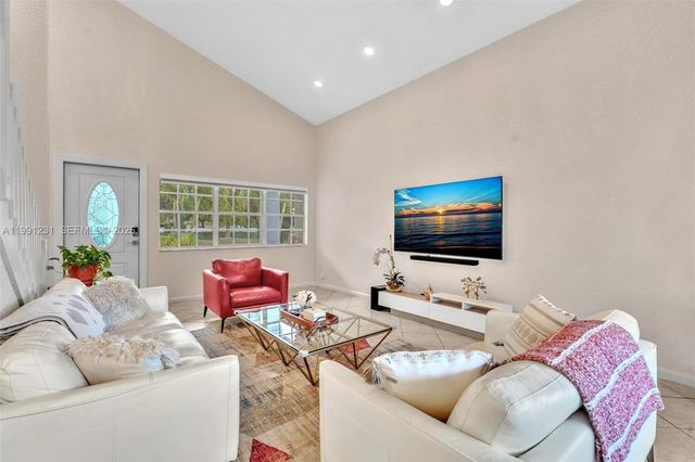 1718 NW 97th Ave 0, Coral Springs, FL 33071