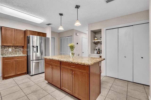 1718 NW 97th Ave 0, Coral Springs, FL 33071