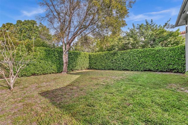 1718 NW 97th Ave 0, Coral Springs, FL 33071