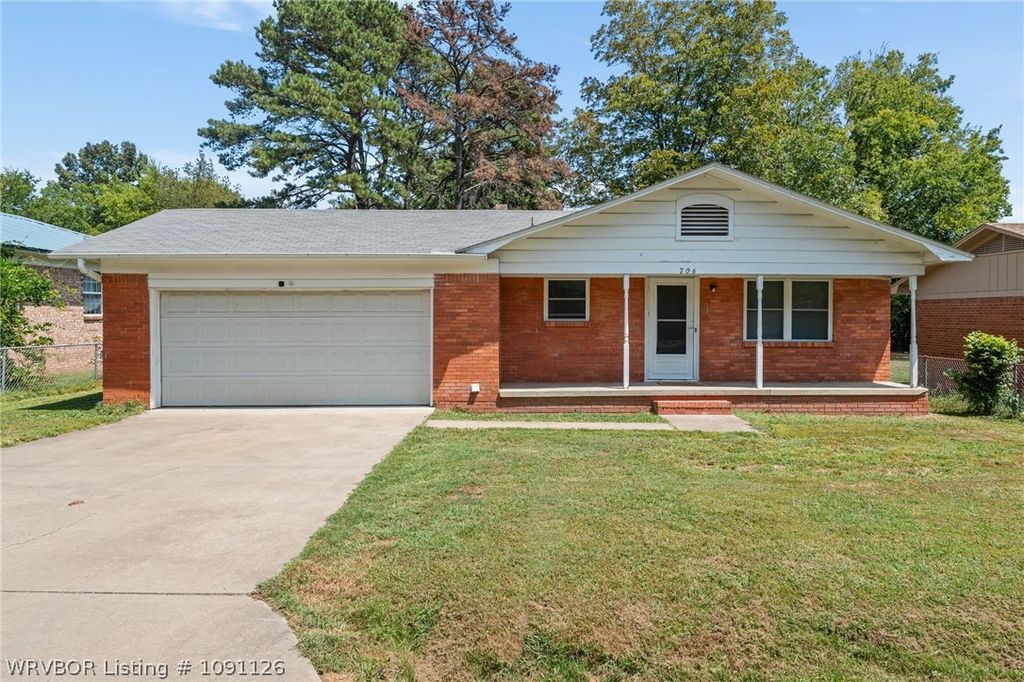 706 N 46th Street, Fort Smith, AR 72903