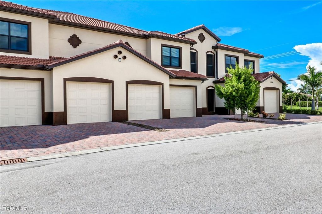 1805 Samantha Gayle WAY 211, Cape Coral, FL 33914