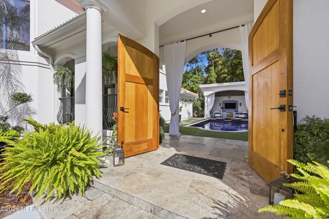 2827 CASA DEL RIO Terrace, Jacksonville, FL 32257