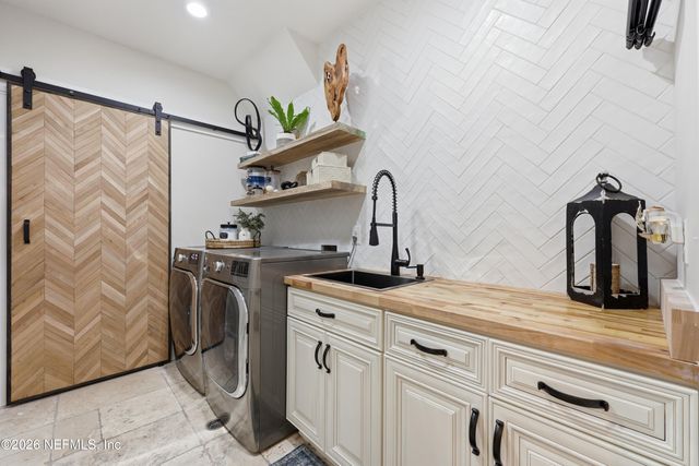 2827 CASA DEL RIO Terrace, Jacksonville, FL 32257