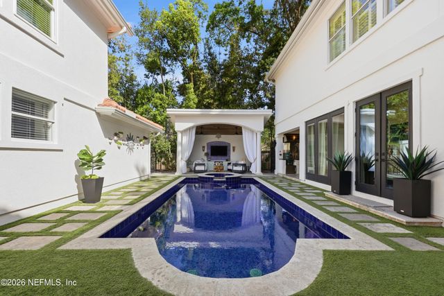 2827 CASA DEL RIO Terrace, Jacksonville, FL 32257