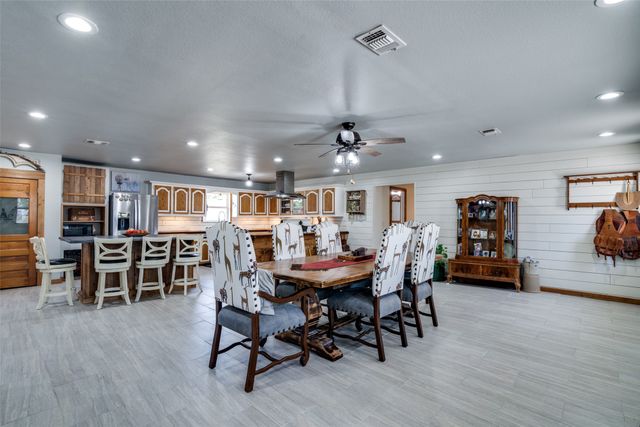 200 Vz County Road 2403, Canton, TX 75103