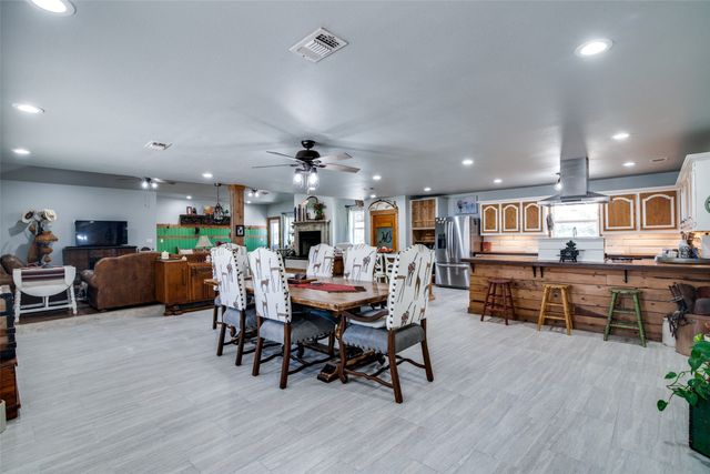 200 Vz County Road 2403, Canton, TX 75103