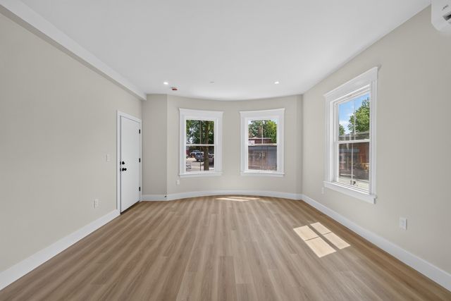 533 Washington Street A, Boston, MA 02124