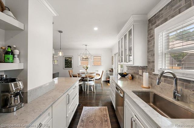 1364 Humphrey Avenue, Birmingham, MI 48009
