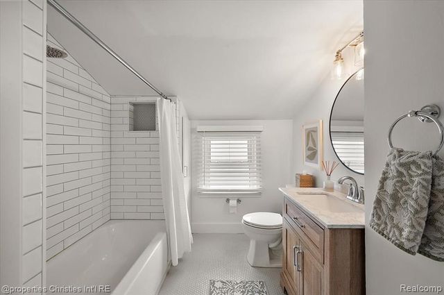 1364 Humphrey Avenue, Birmingham, MI 48009