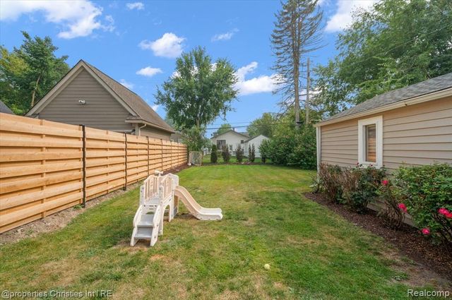 1364 Humphrey Avenue, Birmingham, MI 48009