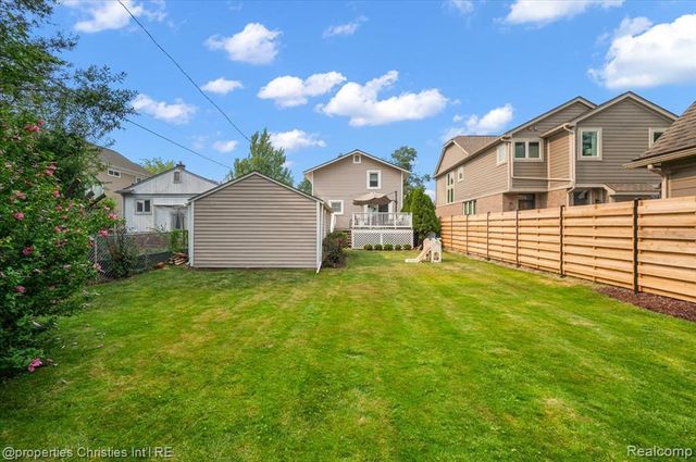 1364 Humphrey Avenue, Birmingham, MI 48009