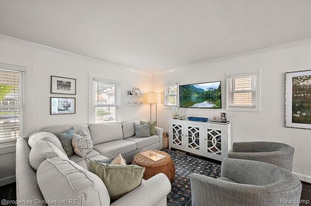 1364 Humphrey Avenue, Birmingham, MI 48009