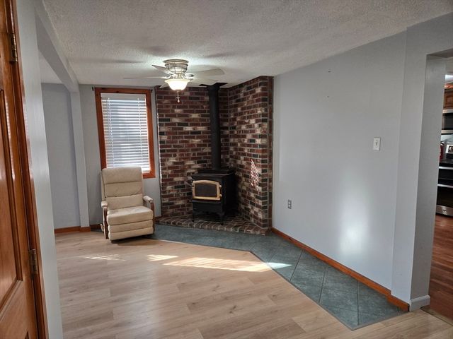 45 Oak St, Taunton, MA 02780