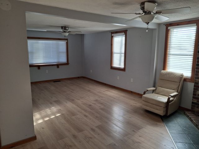 45 Oak St, Taunton, MA 02780